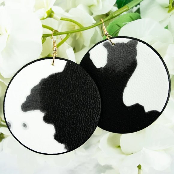 One Blessed Nana Jewelry - ❤️NWT *BOUTIQUE*   BLACK COWHIDE FAUX LEATHER EARRINGS